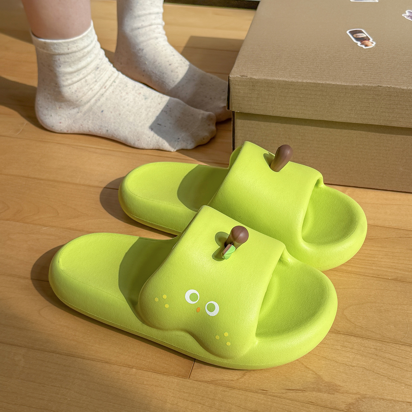SHAJI Women Cute Pineapple Clo - Men Shoes On Cloud recension och pris